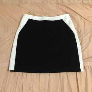 Black and White Mini Skirt with Pockets